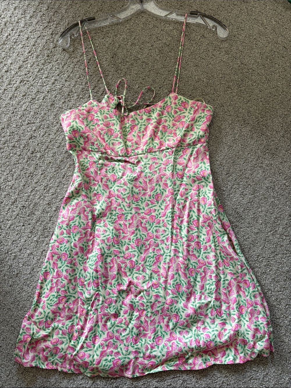 NWT Zara Pink Floral Mini Dress with Green Leaf Print Size Medium